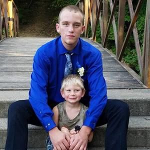 Meet your Posher, Damian